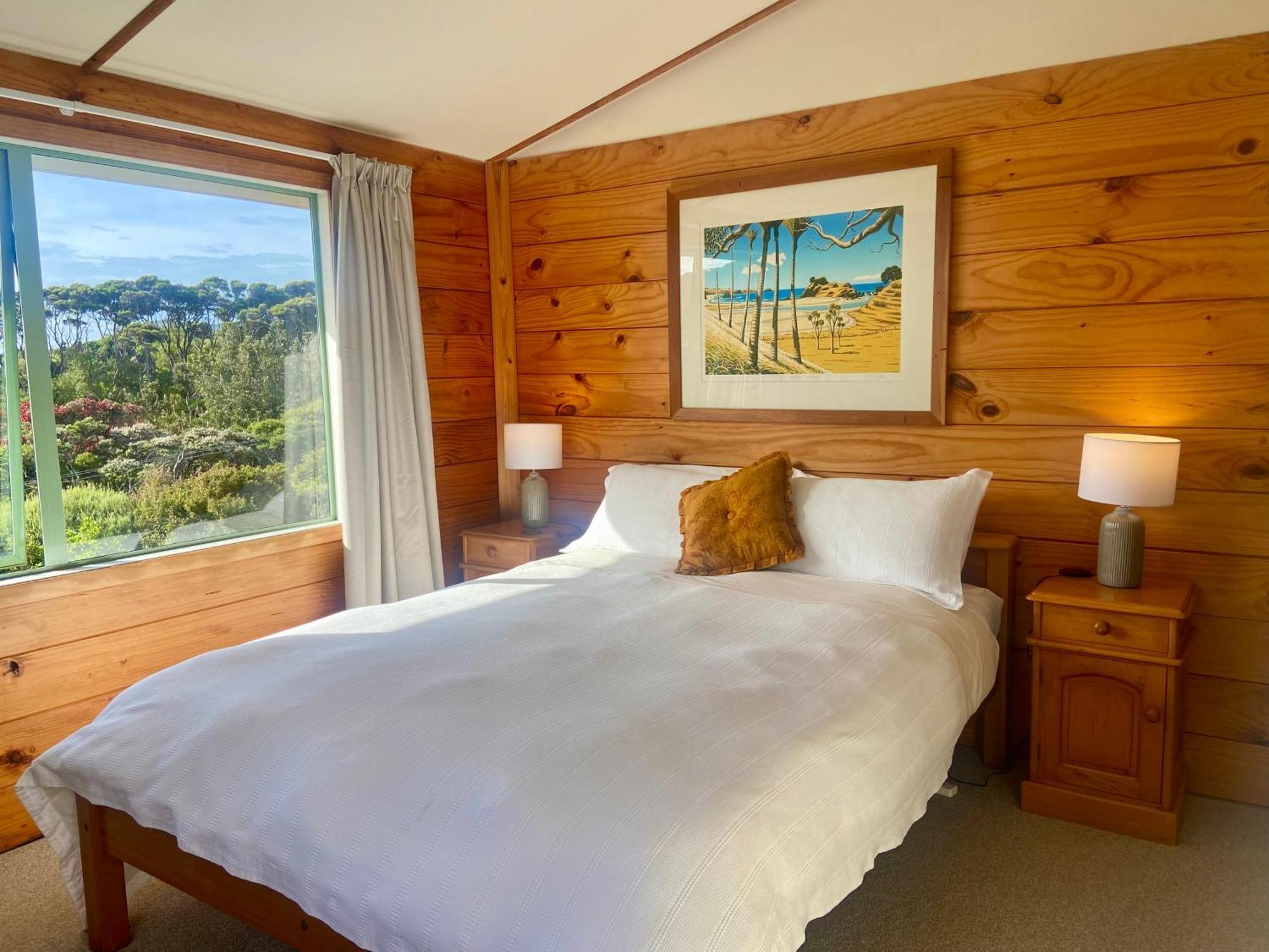 Seaview, Sun And Surf - Piha Holiday Home Exterior photo